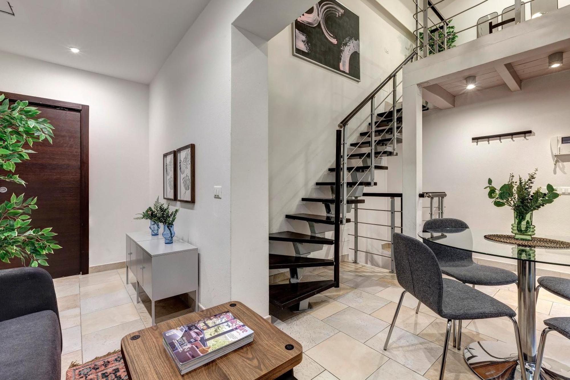Apartamento Servi 7a